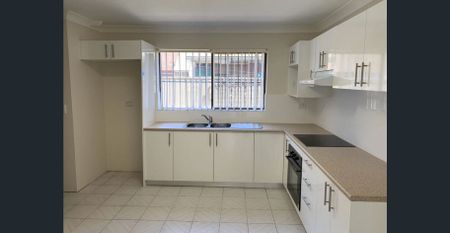 3 Bedroom Townhouse - Photo 3