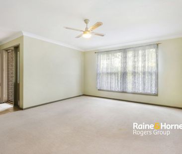 Spacious Modern Family Home - Photo 3