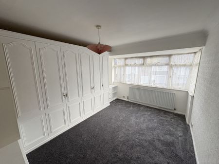 Melvyn Close, Waltham Cross, Goffs Oak - Photo 4