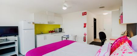 Studio Apartment Accessible - Photo 3
