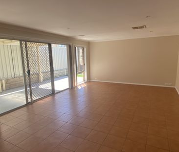3/9 Thornycroft Avenue, Wodonga VIC 3690 - House For Rent | Domain - Photo 2