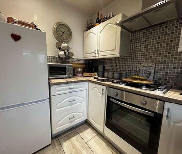 Clos Y Gwalch, Cardiff, CF14 - Photo 6