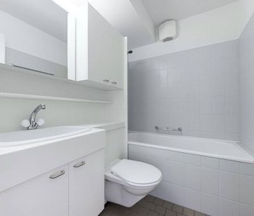 Just right for a small family or a couple - Photo 5