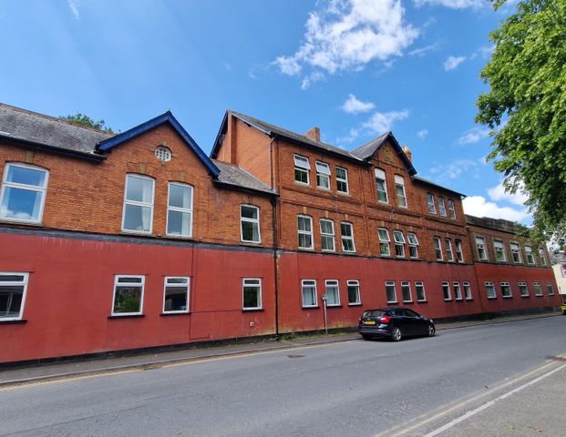 2 bed flat to rent in Belvedere Court, North Street - Photo 1