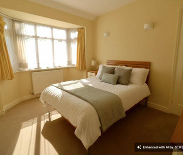 3 bedroom semi-detached house to rent - Photo 5