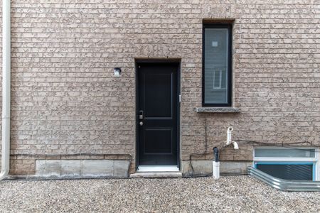 For Lease - 48 Eringate Court Unit# Lower, Hamilton, Ontario - Photo 3