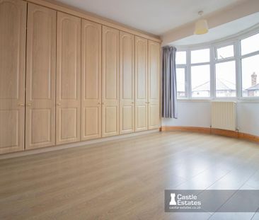 3 bedroom detached house to rent - Photo 3