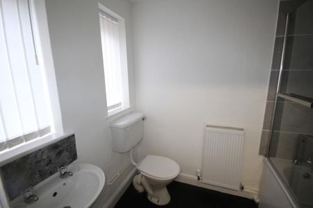 2 bedroom terraced house to rent - Photo 5