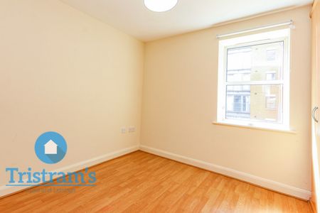 2 bed Apartment for Rent - Photo 3