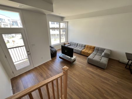 For Lease - 25 Albert Firman Lane, Markham, Ontario - Photo 4