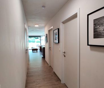 GIJZEGEM - Gelijkvloers appartement met tuin en staanplaats. - Foto 5