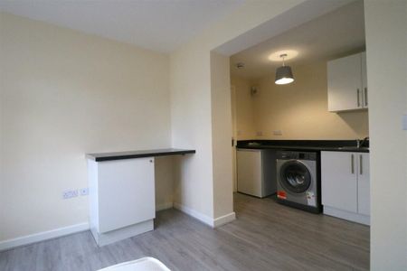 Studio to rent - Photo 4