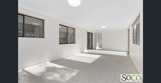 Cosy and Comfortable – Tucked Away in a Quiet Cul-de-Sac - Photo 1