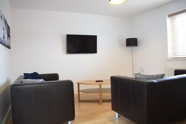 2 bedroom townhouse to rent - Photo 1
