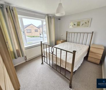 3 bedroom semi-detached bungalow to rent - Photo 6