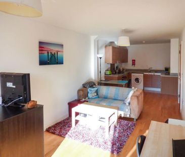1 bedroom flat to rent - Photo 6