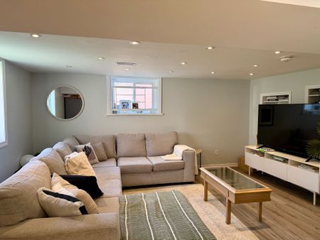 For Lease - 631 Crerar Avenue, Oshawa, Ontario - Photo 3