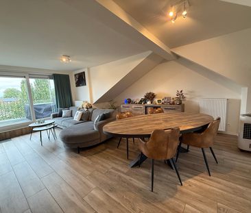 Recent tweeslaapkamer dakappartement met terras! - Photo 2