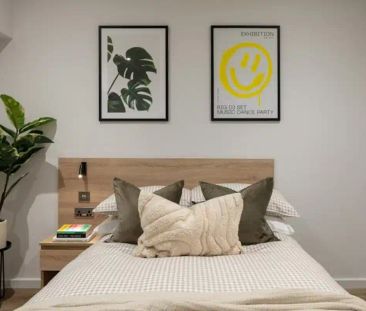 Superior Studio Floor 5-7 - Photo 4