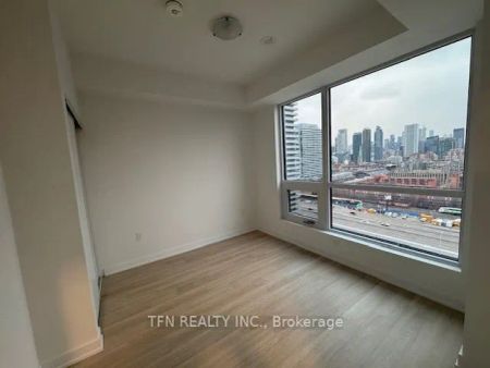 15 Richardson Street #1805 - Photo 3