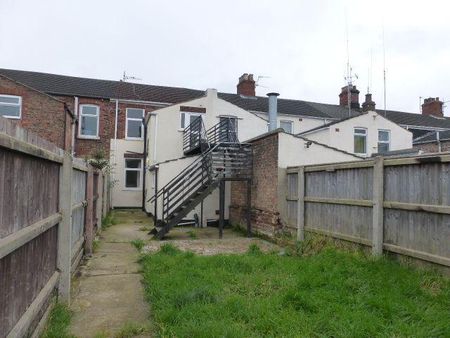 1 bedroom flat to rent - Photo 5