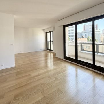 Appartement • Paris 15ème - Photo 1