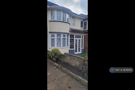2 bedroom semi-detached house to rent - Photo 4