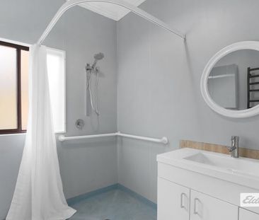 Renovated delight - Photo 5