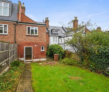 2 bedroom flat to rent - Photo 2