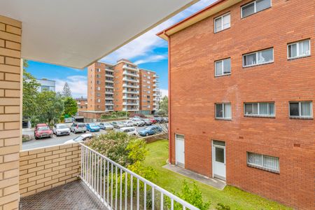 5/6 Waugh Street, Port Macquarie NSW 2444 - Apartment For Rent | Domain - Photo 4