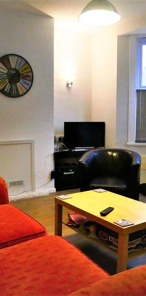 4 bedroom house to rent - Photo 1