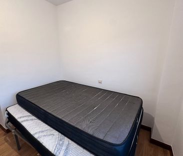 Piso de alquiler en Calle de Pío Baroja, Espartales - Photo 5