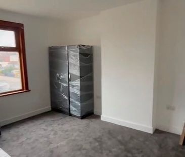 Room in a Shared House, London Road, CR7 - Photo 3