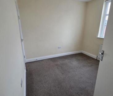 4 Bedroom House To Let - Photo 6