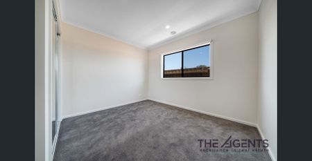 Comfort, Space & Convenience - Your Ideal Werribee Home - Photo 3