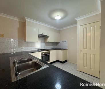 MOVE-IN READY FAMILY HOME IN MINTO'S MOST CONVENIENT POCKET - Photo 6