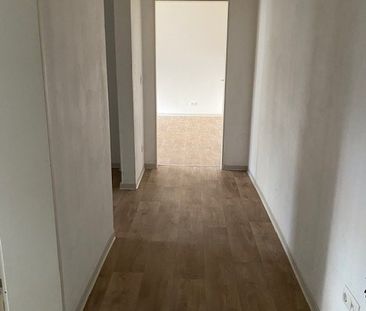 1 Zimmerwohnung mit Laminatboden und neuem Badezimmer ab März frei! - Photo 3