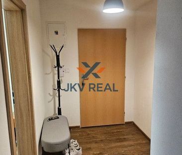 Na prenájom moderný 2,5-izbový byt na Čermánskom námestí - Photo 2