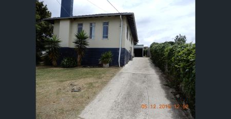 Comfortable 3 Bedroom home... - Photo 5