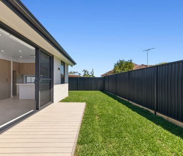 54a Beauford Avenue, Caringbah South NSW 2229 - Villa For Rent | Do... - Photo 3