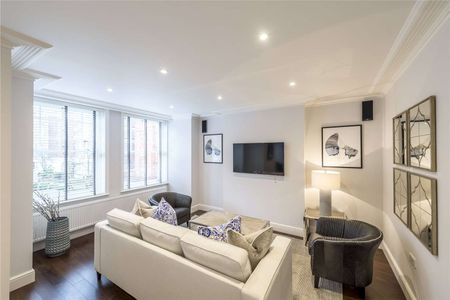 A simply stunning three bedroom apartment in this well run and sought after mansion block. - Photo 4