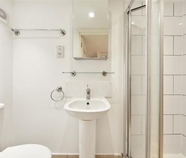 Studio to rent - Photo 6