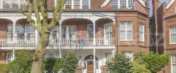 First Floor Two Double Apartment with Open Plan Living on Queens Ave, N10 - Photo 1