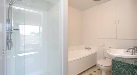 Premium Parkside Living - Photo 5