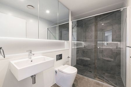 Boutique 1 Bedroom apartment with storage galore - Photo 5