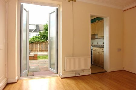 2 bedroom House To Let - Photo 2