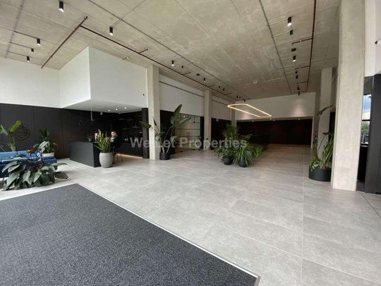 Wharf End, Salford Quays, M17 - Photo 1