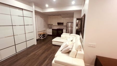 For Lease - 722 Sheppard Avenue Unit# 4, Toronto, Ontario - Photo 2