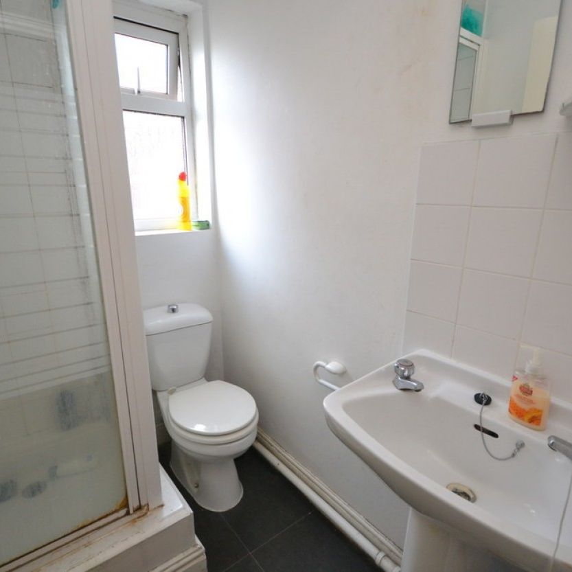 1 bed Shared House for Rent - Photo 1