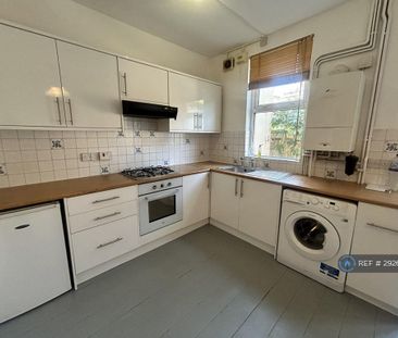 2 bedroom end of terrace house to rent - Photo 6